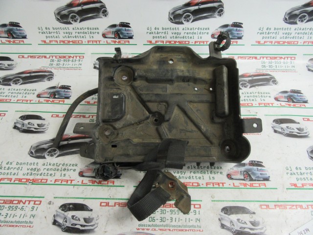 Fiat Qubo akkumulátor tálca