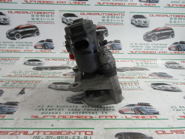 Fiat 500X 52029649 számú, jobb hátsó féknyereg