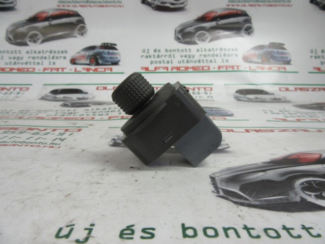 Alfa Romeo 156 FL tükör állító kapcsoló