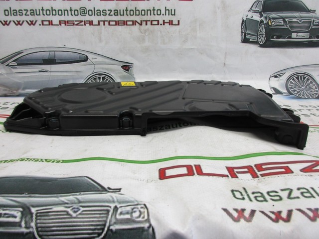 Fiat Grande Punto 1,9 8v  Jtd gyári új vezérmű burkolat 55197237