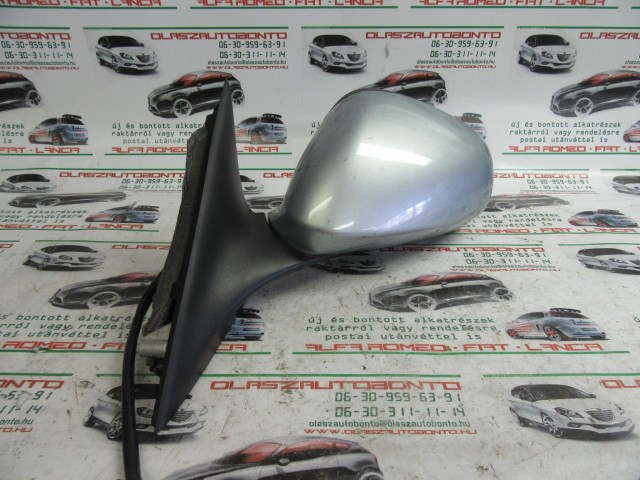 Alfa Romeo 159 ezüst színű, elektromos,bal oldali tükör