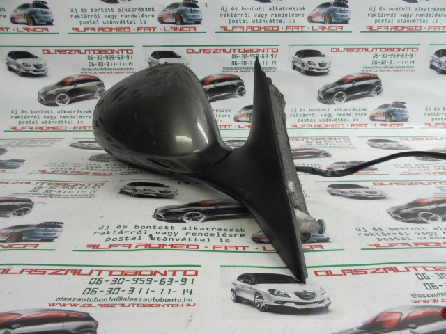 Alfa Romeo 159 sötét szürke színű, elektromos, jobb oldali tükör