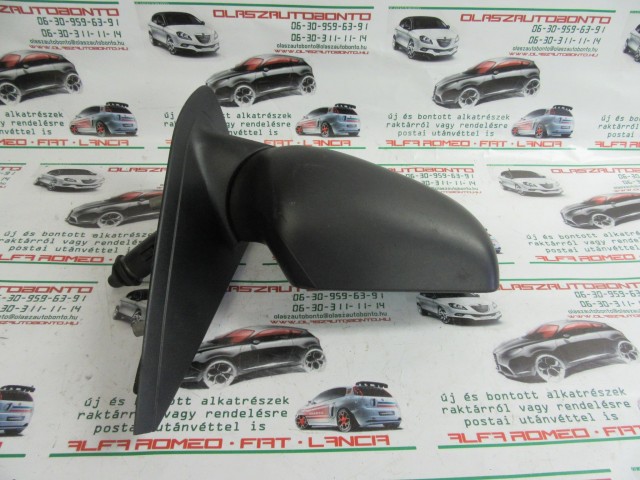 Alfa Romeo 146 matt fekete színű, manual , jobb oldali tükör