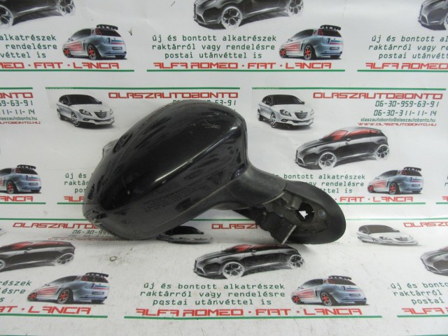 Fiat Grande Punto/Punto Evo fekete színű, elektromos, jobb oldali tükör a képen látható sérüléssel