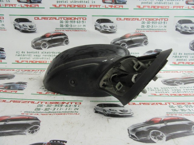 Fiat Grande Punto/Punto Evo fekete színű, elektromos, jobb oldali tükör a képen látható sérüléssel