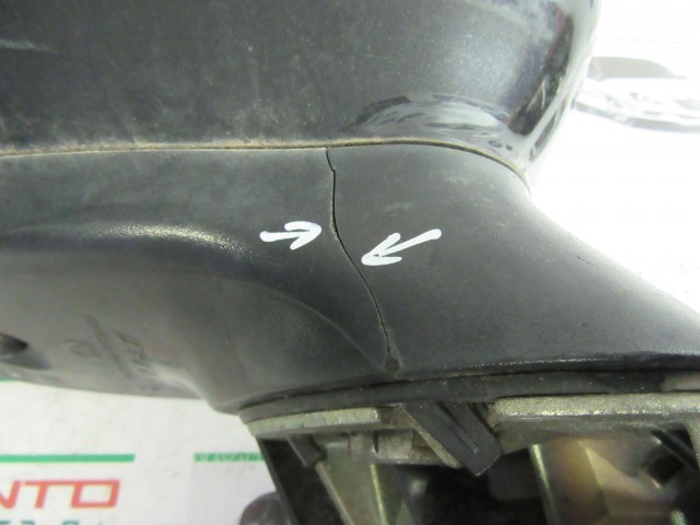 Fiat Grande Punto/Punto Evo fekete színű, elektromos, jobb oldali tükör a képen látható sérüléssel