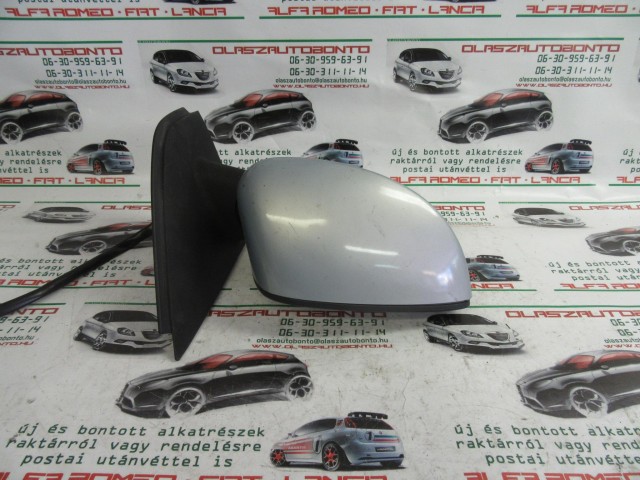 Fiat Stilo 3 ajtós világos kék  színű, elektromos, jobb oldali tükör