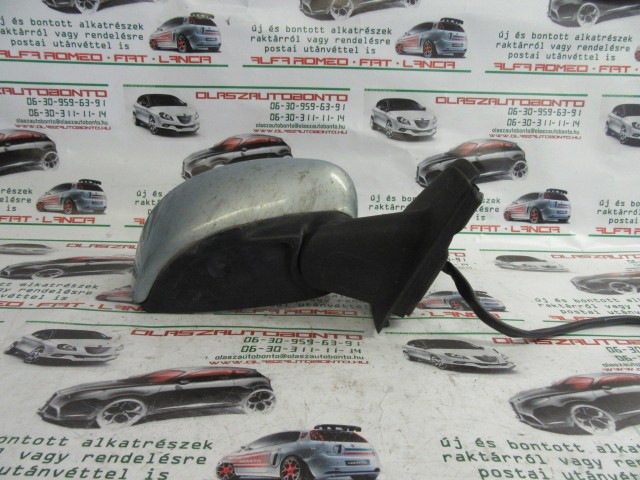 Fiat Stilo 3 ajtós világos kék  színű, elektromos, jobb oldali tükör