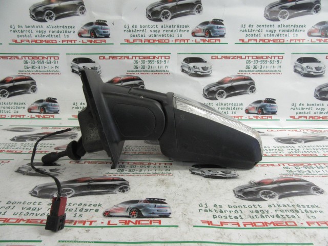 Fiat Doblo III. ezüst színű, manual, bal oldali tükör Sérült!!