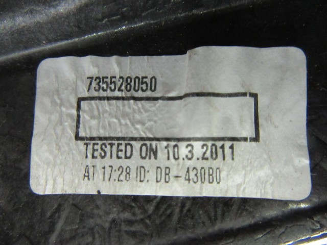 Fiat Doblo III. ezüst színű, manual, bal oldali tükör Sérült!!