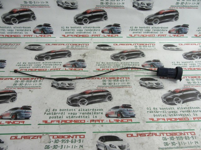 Fiat 500 Abarth fényszóró mosó tartály kupak