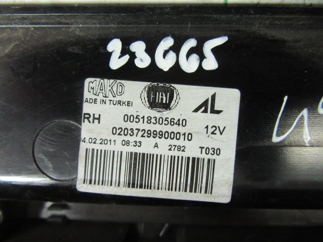 23665 Fiat Doblo 2009-2015 jobb hátsó lámpa, felnyíló ajtós kivitelhez, a képen látható sérüléssel 51830564