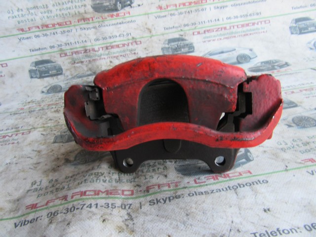 Fiat 500 1,4 TB, bal első féknyereg