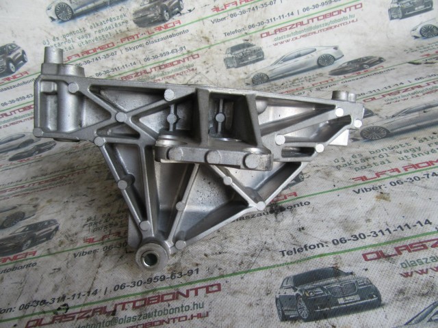 Fiat 500 Abarth 1,4 TB , 55218948 számú tartó bak