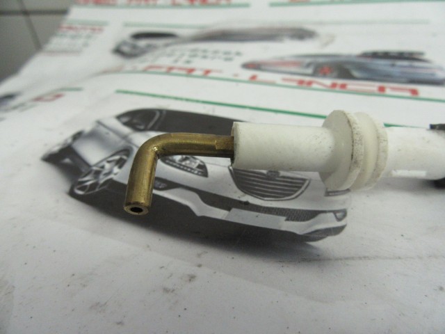 Fiat 500 zárszerkezet-belső kilincs közti bal első bowden