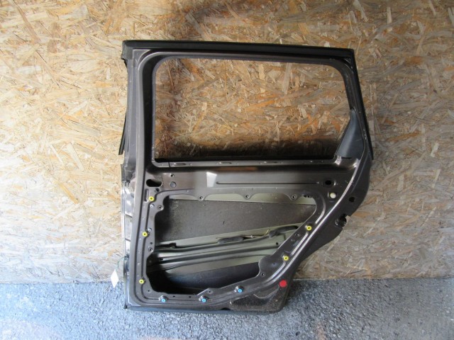 28198 Alfa Romeo 159 kombi, barna színű, jobb hátsó ajtó 50510371