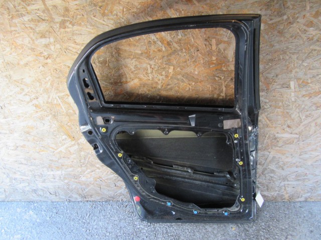 28220 Alfa Romeo 159 sedan fekete színű, bal hátsó ajtó 50510503