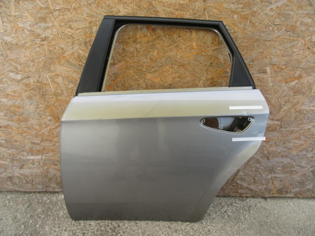 28222 Alfa Romeo 159 kombi szürke színű, bal hátsó ajtó a képen látható sérüléssel 50510509