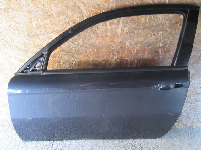 18868 Alfa Romeo 147 3 ajtós sötét kék színű, bal oldali ajtó