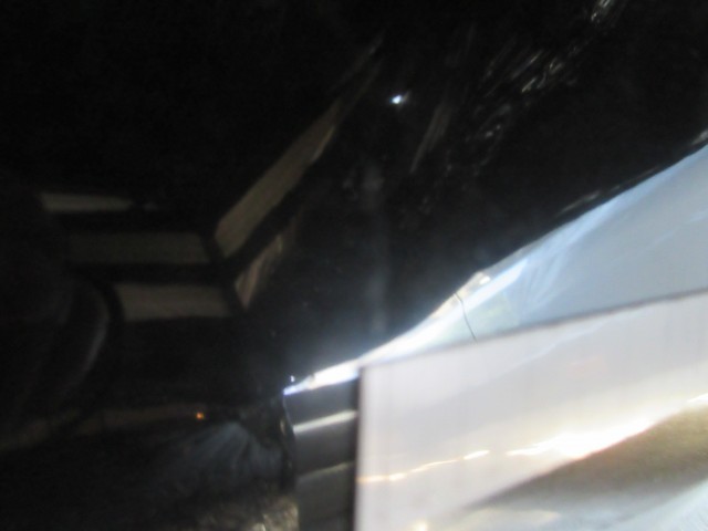 18871 Alfa Romeo 147 3 ajtós fekete színű, bal oldali ajtó a képen látható sérüléssel