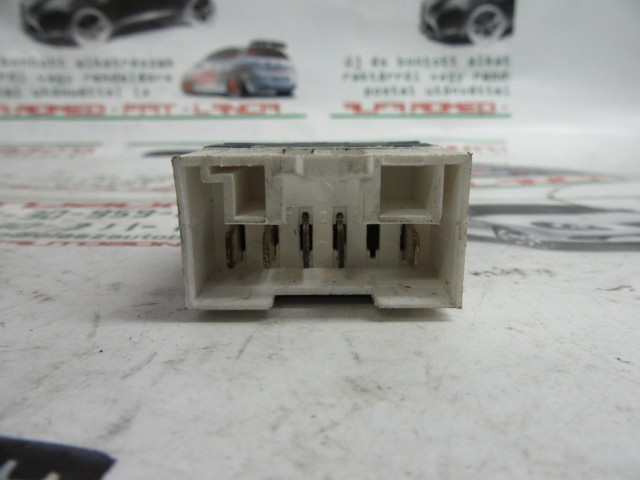 Fiat Doblo II. ablakemelő kapcsoló