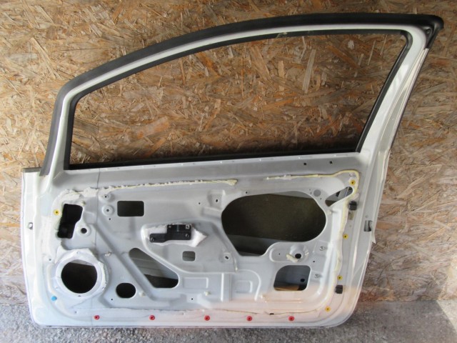 Ajtó18899 Fiat Grande Puntp/Punto Evo 3ajtós,fehér színű, jobb oldali ajtó a képen látható sérüléssel