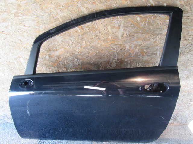 Ajtó18907 Fiat Grande Punto/Punto Evo 3 ajtós, sötét kék színű,bal oldali ajtó a képen látható sérüléssel