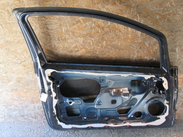 Ajtó18907 Fiat Grande Punto/Punto Evo 3 ajtós, sötét kék színű,bal oldali ajtó a képen látható sérüléssel