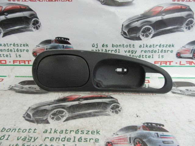 Alfa Romeo 156 jobb hátsó belső kilincs körülötti műanyag