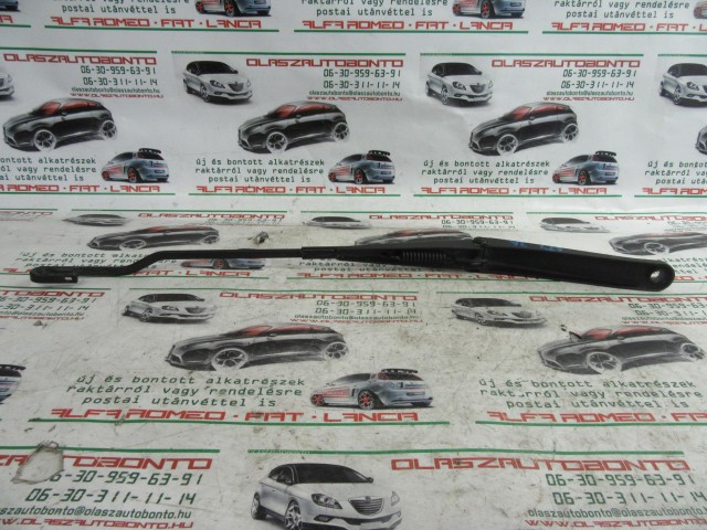 Fiat Stilo bal első ablaktörlő kar 46814352