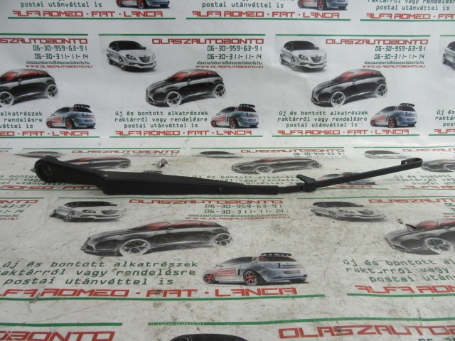 Fiat Bravo/Brava/Marea 46528461 számú, bal első ablaktörlő kar