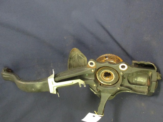 Alfa Romeo 147 GTA jobb első csonkállvány