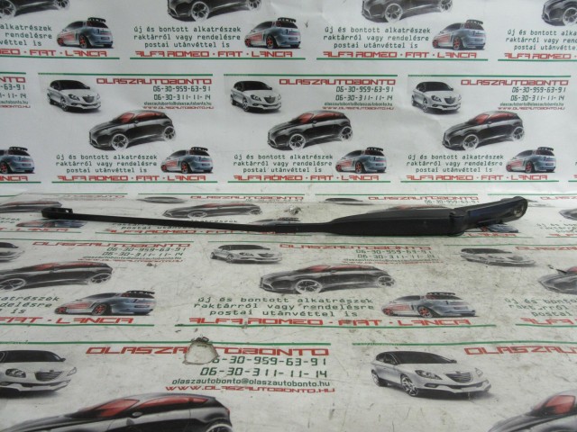 Fiat Panda II. 735363568 számú, jobb első ablaktörlő kar