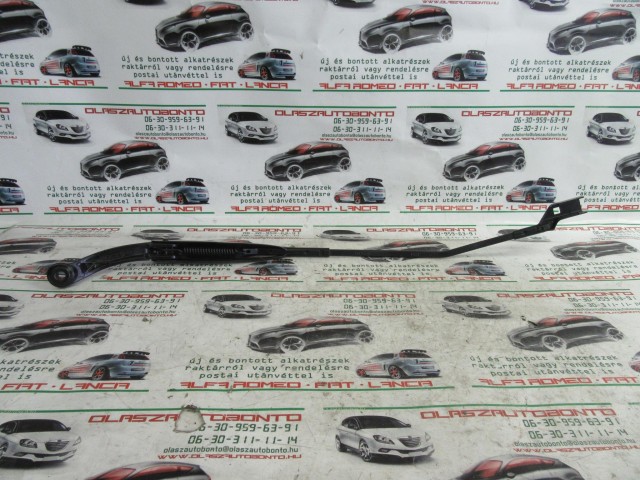 Fiat Panda III. jobb első ablaktörlő kar 735538523