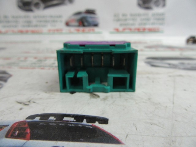 Alfa Romeo 156 FL bal hátsó ablakemelő kapcsoló