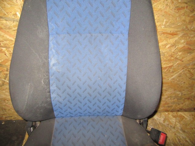 Ülés30063 Fiat Doblo I. kék-fekete színű, szövet, jobb első ülés