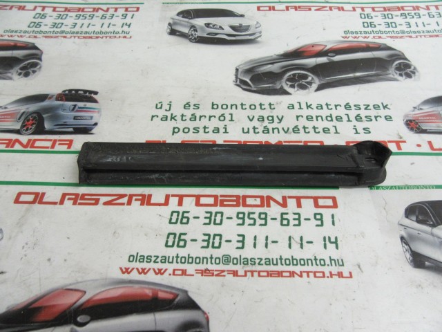 Fiat 500 bal első sárvédő díszcsík