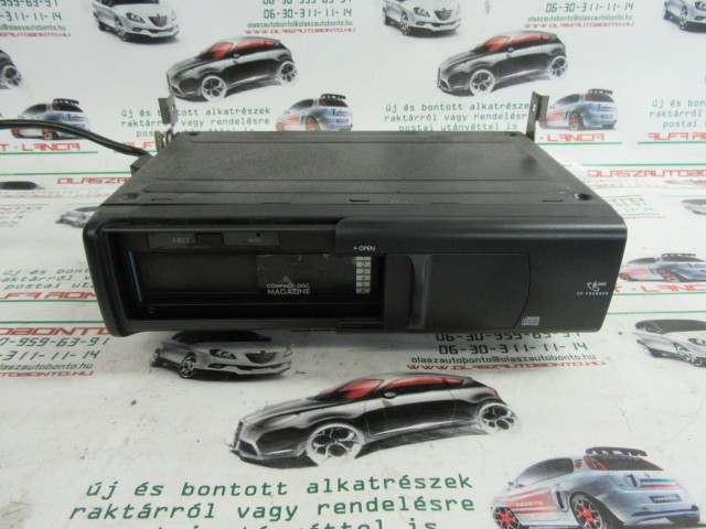 Lancia Thesis 606758739 számú cd tár