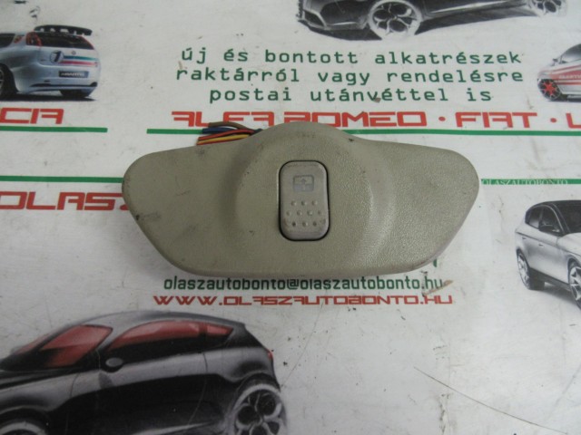Alfa Romeo 156 156017034 számú, tető ablak kapcsoló