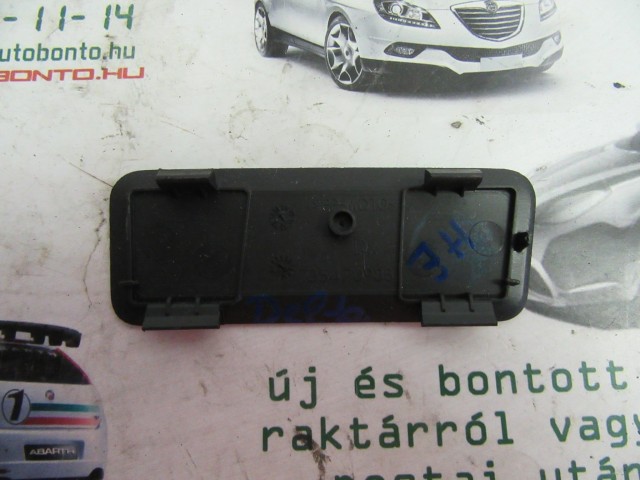 Lancia Delta 735470980 számú, jobb oldali kárpit műanyag