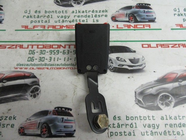 Alfa Romeo Brera 33055385 számú, hátsó öv csat
