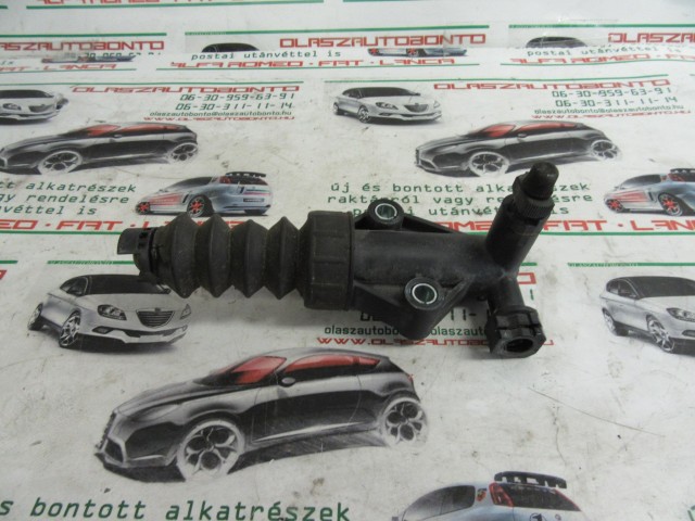 Alfa Romeo Mito 55183442 számú kuplung munkahenger