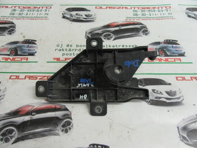 Fiat Doblo I. II. 46773091 számú, ketté nyíló ajtó , bal hátsó belső kilincs rész