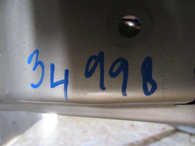 Ajtó34998 Lancia Thesis ezüst színű, bal hátsó ajtó 