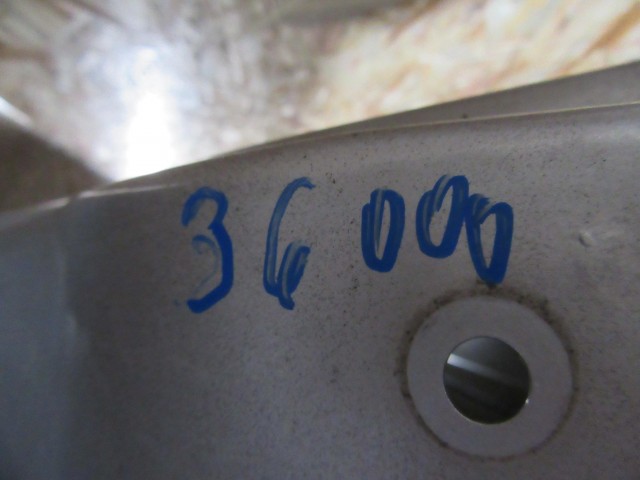 Ajtó36000 Lancia Thesis ezüst színű, jobb hátsó ajtó