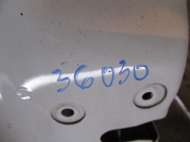 36030 Fiat Croma fehér színű, bal első ajtó