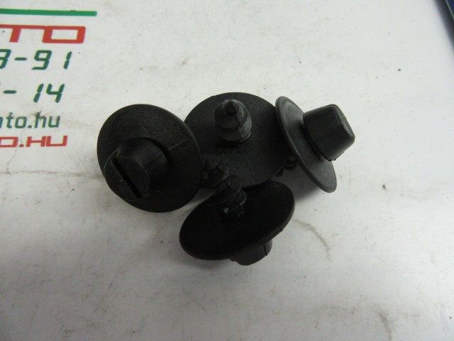 Fiat Idea utángyártott új szőnyeg garnitúra