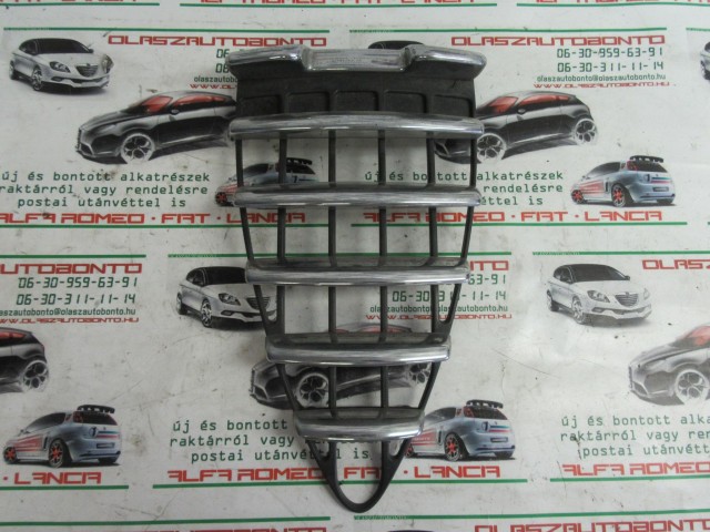 Alfa Romeo 147 46556597 számú díszrács