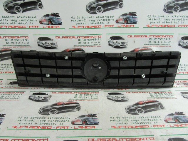 Fiat Punto III. 2003-2010 első díszrács 46849441