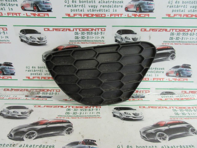 Alfa Romeo Giulietta 156085895 számú, bal első díszrács